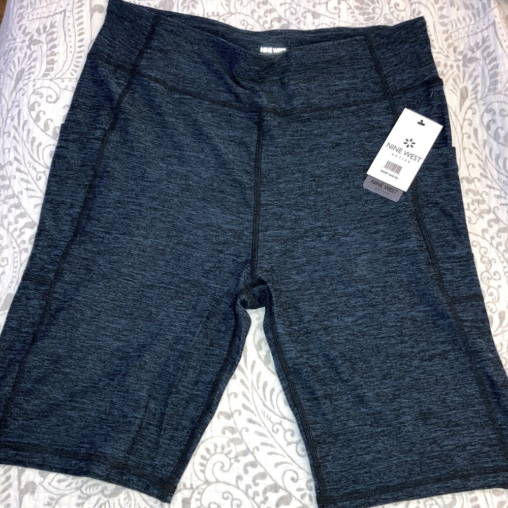 Nine West Women’s Active Athletic Shorts VerY soft Brand New Xl